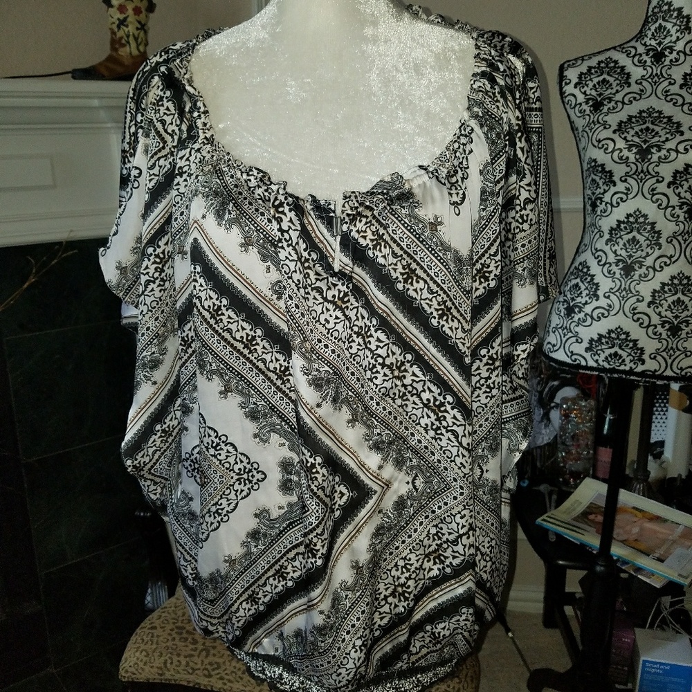 WHBM Slit Sleeve Blouse